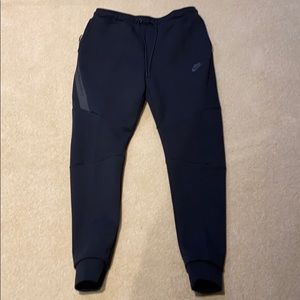 Nike Tech Fleece Joggers (never worn)